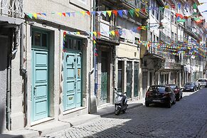 B.Places Apartments