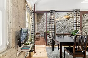 B.Places Apartments