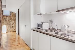 B.Places Apartments