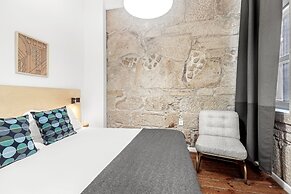 B.Places Apartments
