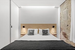B.Places Apartments