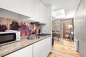 B.Places Apartments