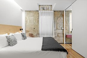 B.Places Apartments
