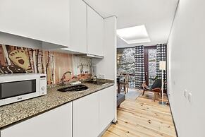 B.Places Apartments
