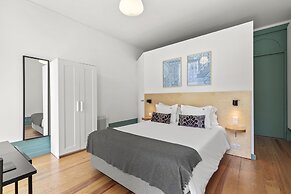 B.Places Apartments