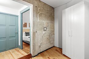 B.Places Apartments