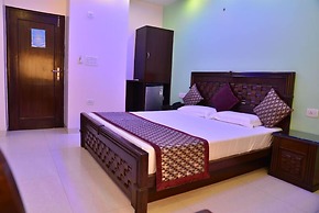 Hotel Amax Inn