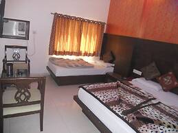 Hotel Amax Inn