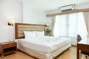 Lasalle Suites Hotel & Residence