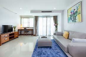 Lasalle Suites Hotel & Residence