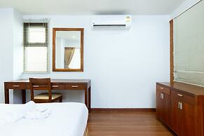 Lasalle Suites Hotel & Residence