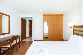 Lasalle Suites Hotel & Residence