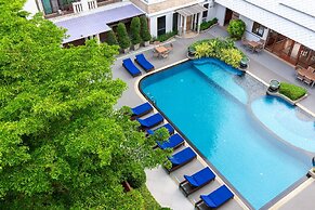Lasalle Suites Hotel & Residence