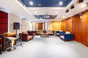 Lasalle Suites Hotel & Residence