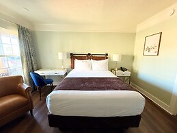 The Bayfront Inn