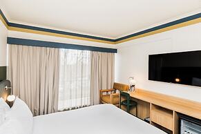 Statesman Hotel