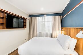 Statesman Hotel
