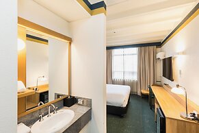 Statesman Hotel