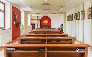 Domus Mater