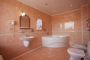 Amaks Hotel Azov