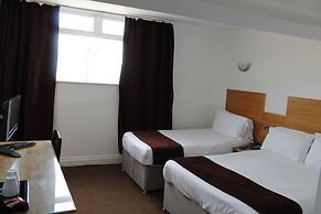 Four Saints Brig Y Don Hotel