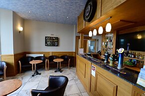 Four Saints Brig Y Don Hotel