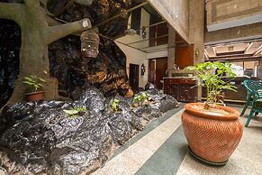 Marble Arch Hotel