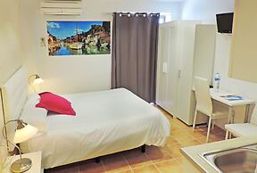 Marblau Hostal