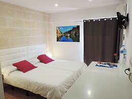 Marblau Hostal