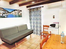 Marblau Hostal