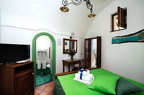La Casa del Melograno