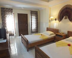 Palm Beach Hotel Bali