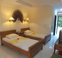 Palm Beach Hotel Bali
