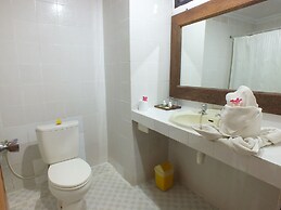Palm Beach Hotel Bali