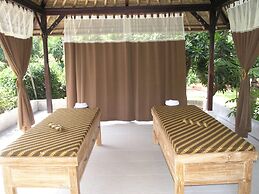 Palm Beach Hotel Bali