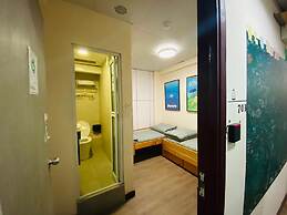 ALOHAS Hostel
