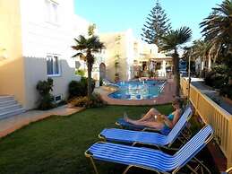 Lambrinos Suites