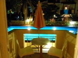 Lambrinos Suites