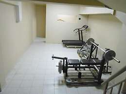 Lambrinos Suites