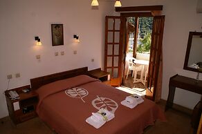 Drymna Hotel
