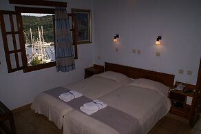 Drymna Hotel