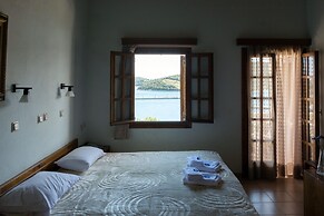 Drymna Hotel
