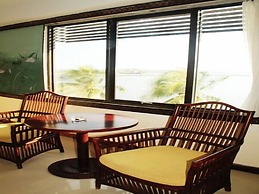 Losari Beach Hotel