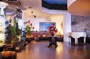 Losari Beach Hotel