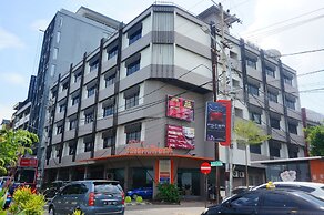 Losari Beach Hotel