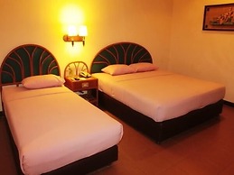 Losari Beach Inn