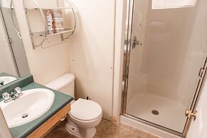 HI Banff Alpine Centre - Hostel