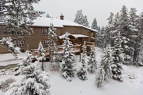 HI Banff Alpine Centre - Hostel