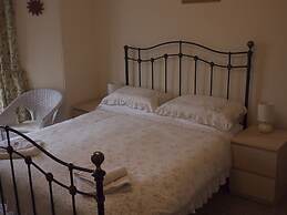 Donnington Guest House
