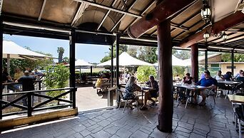Leisure Inn